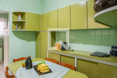 Casa à venda com 195m², 3 quartos e 3 vagas Casa à venda com 195m², 3 quartos e 3 vagasCopa