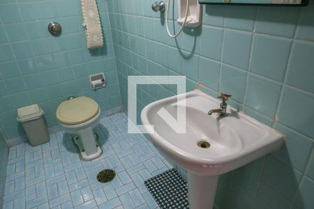 Casa à venda com 195m², 3 quartos e 3 vagas Casa à venda com 195m², 3 quartos e 3 vagasBanheiro 2