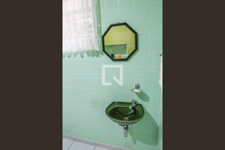 Casa à venda com 195m², 3 quartos e 3 vagas Casa à venda com 195m², 3 quartos e 3 vagasCopa