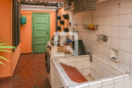 Casa à venda com 195m², 3 quartos e 3 vagas Casa à venda com 195m², 3 quartos e 3 vagasQuintal e Área de Serviço