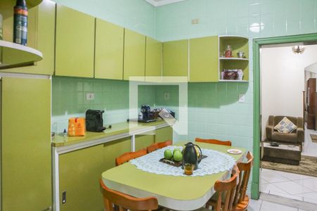 Casa à venda com 195m², 3 quartos e 3 vagas Casa à venda com 195m², 3 quartos e 3 vagasCopa