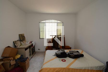 Suíte de casa à venda com 2 quartos, 200m² em Jardim dos Lagos, São Paulo