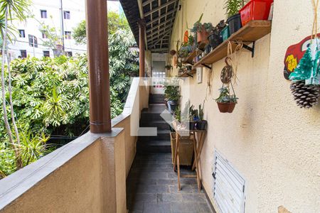 Casa à venda com 145m², 3 quartos e sem vaga Casa à venda com 145m², 3 quartos e sem vagaSacada da Entrada