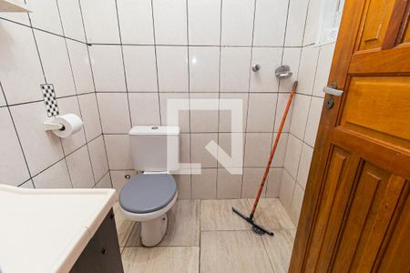 Casa à venda com 145m², 3 quartos e sem vaga Casa à venda com 145m², 3 quartos e sem vagaBanheiro da Suíte