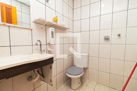 Casa à venda com 145m², 3 quartos e sem vaga Casa à venda com 145m², 3 quartos e sem vagaBanheiro Social