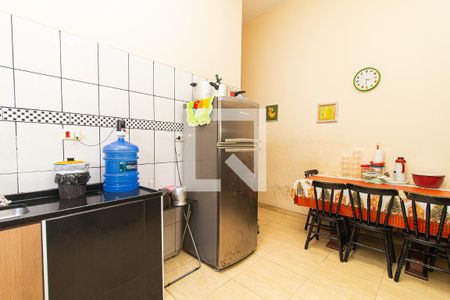 Casa à venda com 145m², 3 quartos e sem vaga Casa à venda com 145m², 3 quartos e sem vagaCozinha