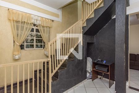 Sala 2 de casa à venda com 4 quartos, 80m² em Parque Maracanã, Belo Horizonte