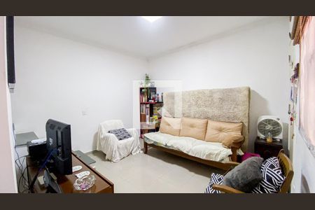 Sala de casa de condomínio à venda com 2 quartos, 74m² em Vila Apiai, Santo André