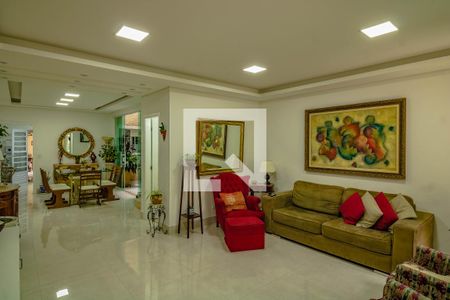 Sala de casa à venda com 4 quartos, 152m² em Vila Mariana, São Paulo