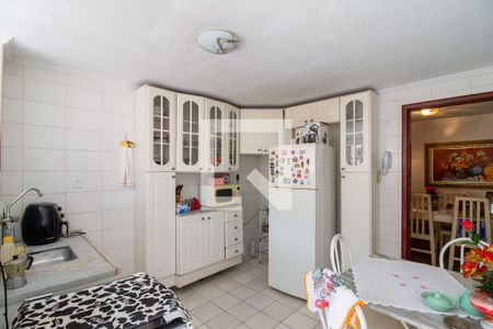 Apartamento à venda com 100m², 2 quartos e 2 vagas Apartamento à venda com 100m², 2 quartos e 2 vagasCozinha