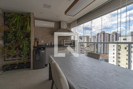 sacada de apartamento à venda com 2 quartos, 111m² em Aclimação, São Paulo