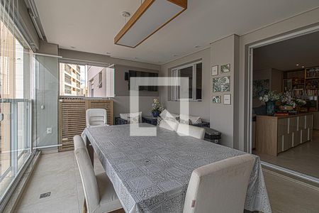 sacada de apartamento à venda com 2 quartos, 111m² em Aclimação, São Paulo