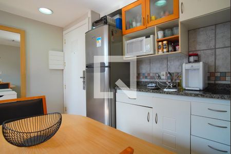 Cozinha de apartamento à venda com 1 quarto, 38m² em Rio Branco, Porto Alegre