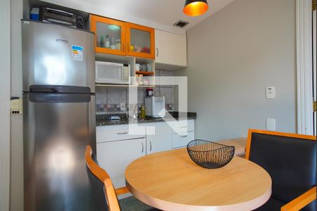 Cozinha de apartamento à venda com 1 quarto, 38m² em Rio Branco, Porto Alegre