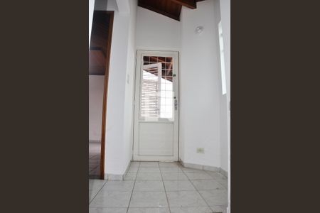 Escada de casa à venda com 2 quartos, 120m² em Vila Portuguesa, São Paulo