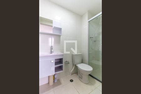 Banheiro de apartamento para alugar com 1 quarto, 24m² em Água Branca, São Paulo