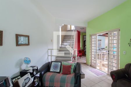 Sala 1 de casa à venda com 5 quartos, 345m² em São João Batista (venda Nova), Belo Horizonte