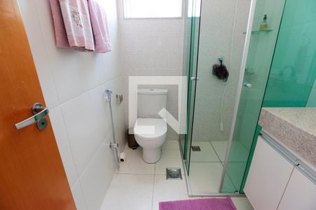 Banheiro Social de apartamento à venda com 3 quartos, 120m² em Novo Eldorado, Contagem