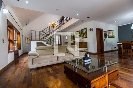 Casa de condomínio à venda com 340m², 4 quartos e 4 vagasSala