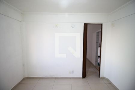 Quarto 1 de apartamento à venda com 2 quartos, 42m² em Jardim Redil, São Paulo