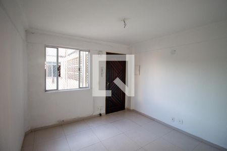 Sala de apartamento à venda com 2 quartos, 42m² em Jardim Redil, São Paulo