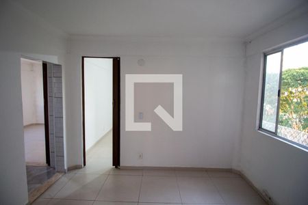 Sala de apartamento à venda com 2 quartos, 42m² em Jardim Redil, São Paulo