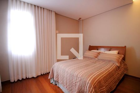 Suite de apartamento à venda com 3 quartos, 95m² em Sagrada Família, Belo Horizonte