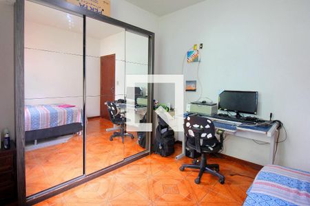 Quarto 1 de casa à venda com 5 quartos, 260m² em Paraíso, Belo Horizonte