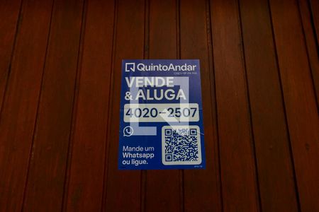Casa à venda com 243m², 4 quartos e 5 vagas Casa à venda com 243m², 4 quartos e 5 vagasPlaca Instalada