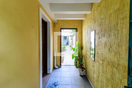 Casa à venda com 243m², 4 quartos e 5 vagas Casa à venda com 243m², 4 quartos e 5 vagasAcesso a casa