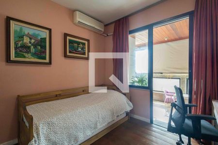 Apartamento à venda com 214m², 4 quartos e 3 vagas Apartamento à venda com 214m², 4 quartos e 3 vagasQuarto 2