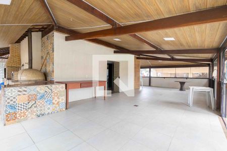 Apartamento à venda com 214m², 4 quartos e 3 vagas Apartamento à venda com 214m², 4 quartos e 3 vagasÁrea comum - Churrasqueira