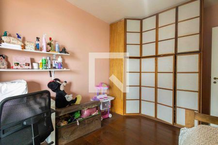 Apartamento à venda com 214m², 4 quartos e 3 vagas Apartamento à venda com 214m², 4 quartos e 3 vagasQuarto 2