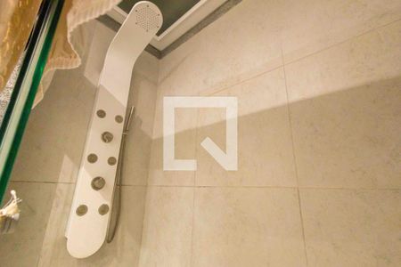 Apartamento à venda com 214m², 4 quartos e 3 vagas Apartamento à venda com 214m², 4 quartos e 3 vagasBanheiro da Suíte 2