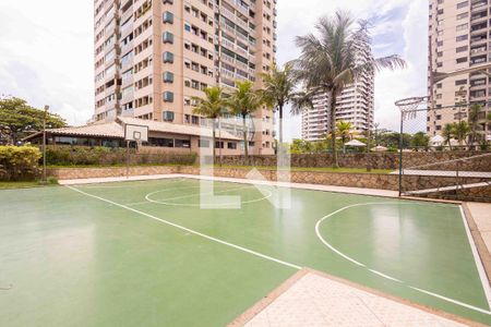 Apartamento à venda com 214m², 4 quartos e 3 vagas Apartamento à venda com 214m², 4 quartos e 3 vagasÁrea comum - Quadra