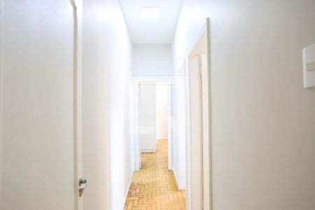 Corredor de apartamento para alugar com 3 quartos, 90m² em Centro, Belo Horizonte