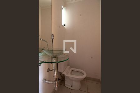 Lavabo de casa de condomínio para alugar com 3 quartos, 127m² em Vila Santo Estefano, São Paulo