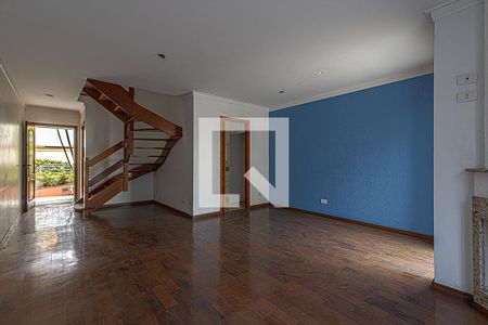 Sala de casa de condomínio à venda com 3 quartos, 127m² em Vila Santo Estefano, São Paulo