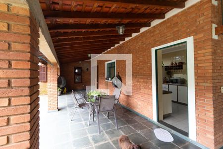 Casa de condomínio para alugar com 330m², 3 quartos e sem vaga Casa de condomínio para alugar com 330m², 3 quartos e sem vagaVaranda