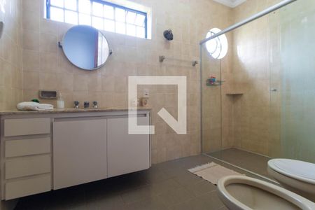 Casa de condomínio para alugar com 330m², 3 quartos e sem vaga Casa de condomínio para alugar com 330m², 3 quartos e sem vagaBanheiro