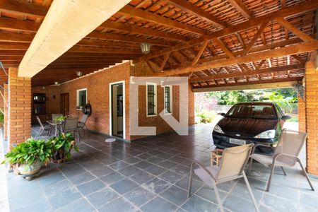 Casa de condomínio para alugar com 330m², 3 quartos e sem vaga Casa de condomínio para alugar com 330m², 3 quartos e sem vagaVaranda