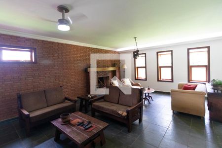 Casa de condomínio para alugar com 330m², 3 quartos e sem vaga Casa de condomínio para alugar com 330m², 3 quartos e sem vagaSalas