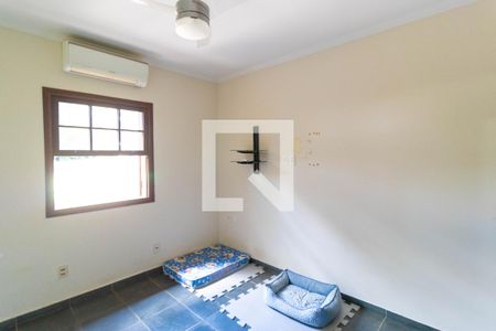 Casa de condomínio para alugar com 330m², 3 quartos e sem vaga Casa de condomínio para alugar com 330m², 3 quartos e sem vagaQuarto 01