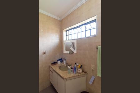 Casa de condomínio para alugar com 330m², 3 quartos e sem vaga Casa de condomínio para alugar com 330m², 3 quartos e sem vagaBanheiro