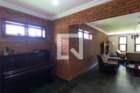 Casa de condomínio para alugar com 330m², 3 quartos e sem vaga Casa de condomínio para alugar com 330m², 3 quartos e sem vagaSalas