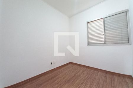 Quarto 1  de apartamento para alugar com 3 quartos, 70m² em Jardim dos Oliveiras, Campinas