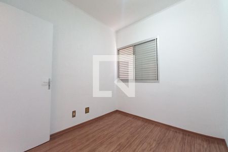 Quarto 2  de apartamento à venda com 3 quartos, 70m² em Jardim dos Oliveiras, Campinas