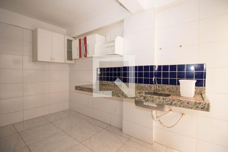 Cozinha de apartamento para alugar com 1 quarto, 40m² em Colônia Agrícola Samambaia, Brasília