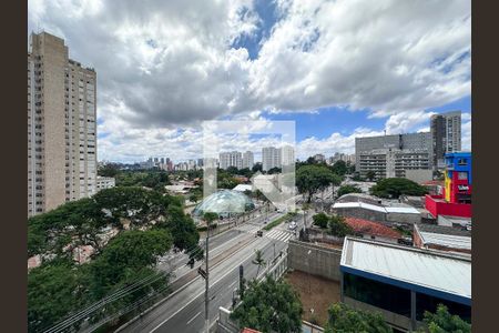 Vista de apartamento para alugar com 2 quartos, 37m² em Santo Amaro, São Paulo