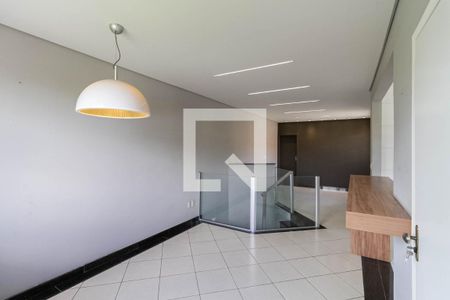 Sala de casa à venda com 3 quartos, 143m² em Serrano, Belo Horizonte